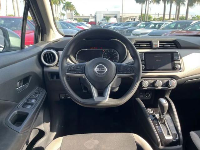 2021 Nissan Versa SV Xtronic CVT