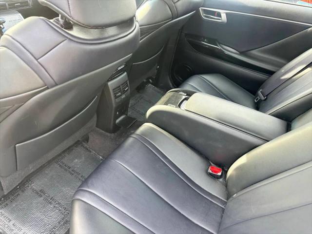 2017 Toyota Mirai Base