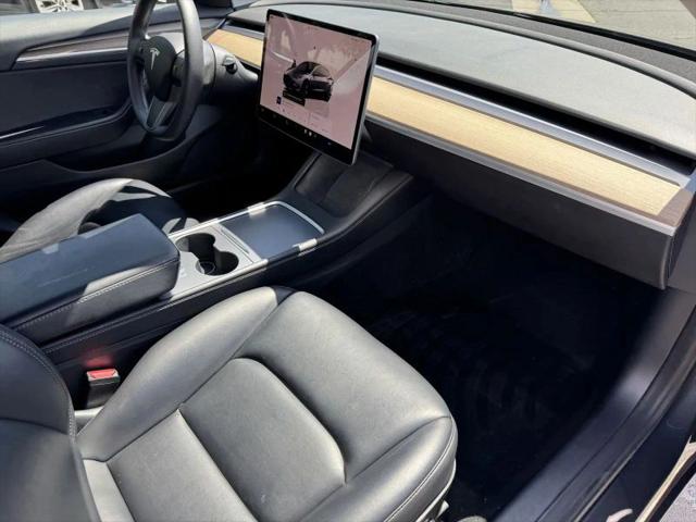 2022 Tesla Model 3 Rear-Wheel Drive