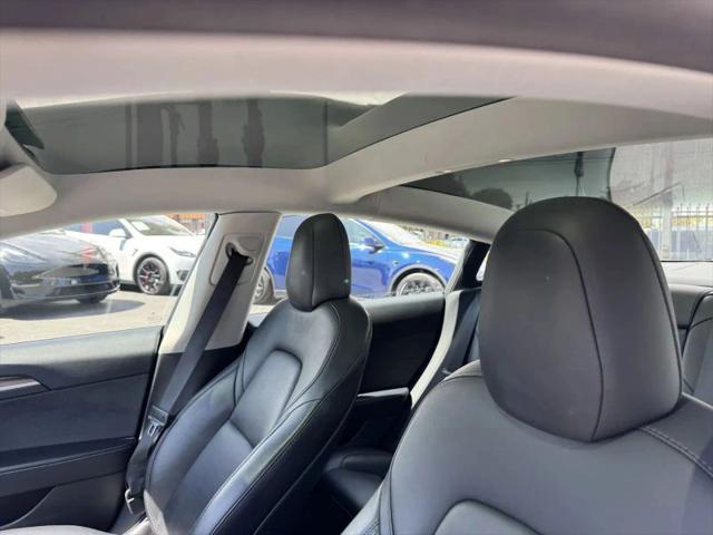 2022 Tesla Model 3 Rear-Wheel Drive