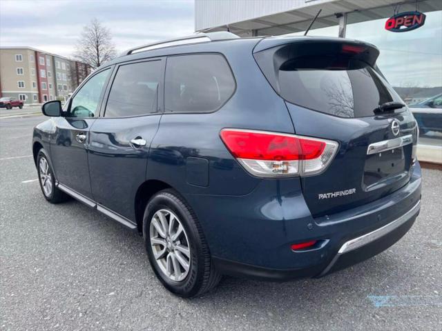 2016 Nissan Pathfinder SV