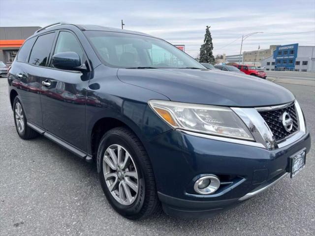 2016 Nissan Pathfinder SV