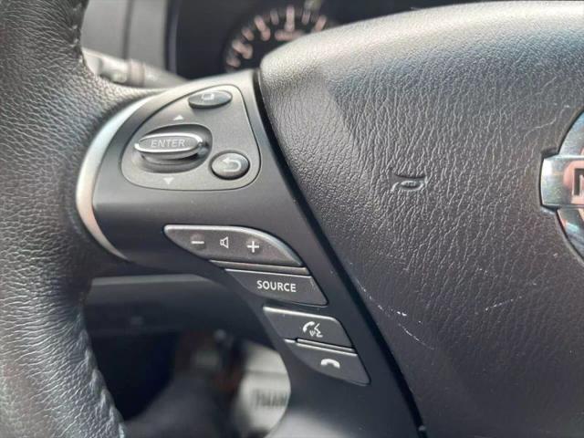 2016 Nissan Pathfinder SV