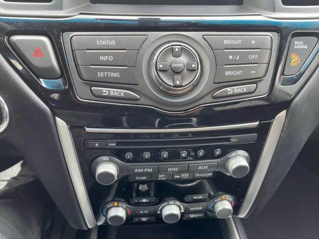 2016 Nissan Pathfinder SV