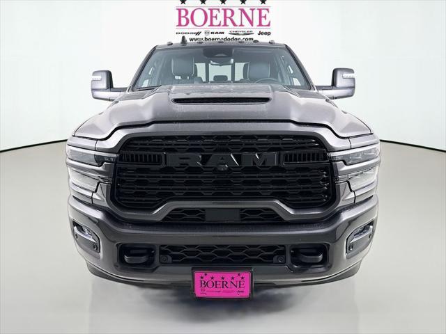 2025 RAM Ram 3500 RAM 3500 LIMITED CREW CAB 4X4 8 BOX