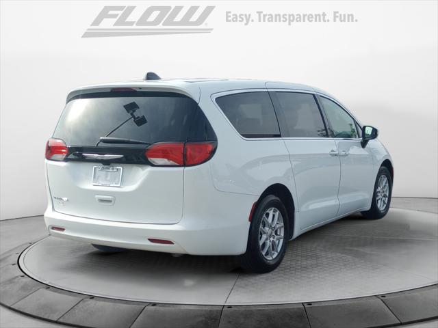 2023 Chrysler Voyager LX