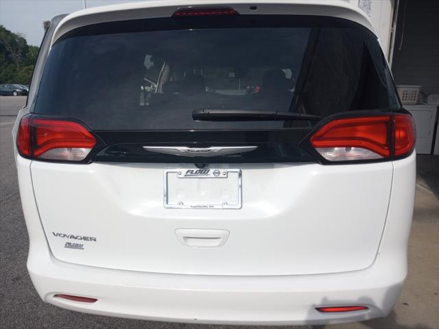 2023 Chrysler Voyager LX