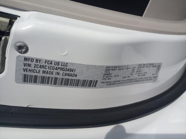2023 Chrysler Voyager LX