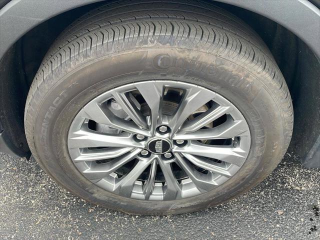 2025 Cadillac XT4 AWD Premium Luxury
