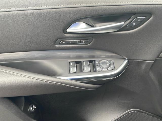 2025 Cadillac XT4 AWD Premium Luxury