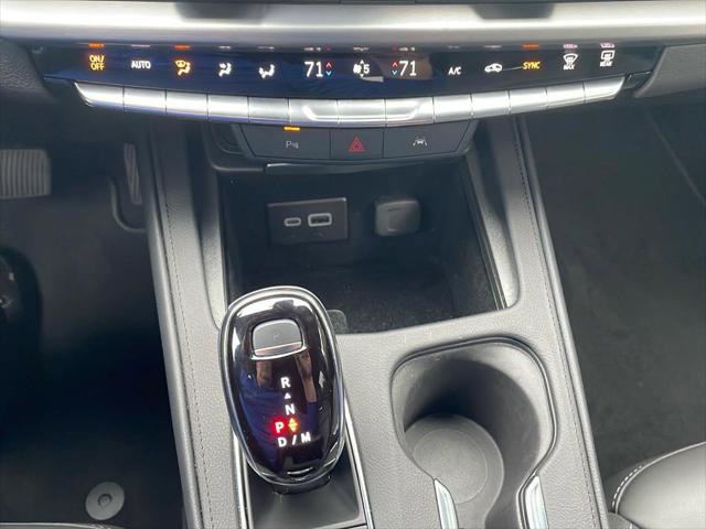 2025 Cadillac XT4 AWD Premium Luxury
