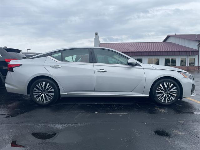 2023 Nissan Altima SV FWD