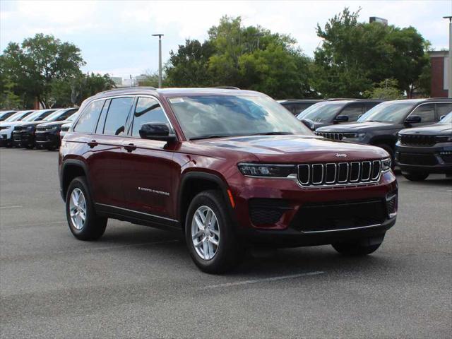 2025 Jeep Grand Cherokee GRAND CHEROKEE LAREDO X 4X2