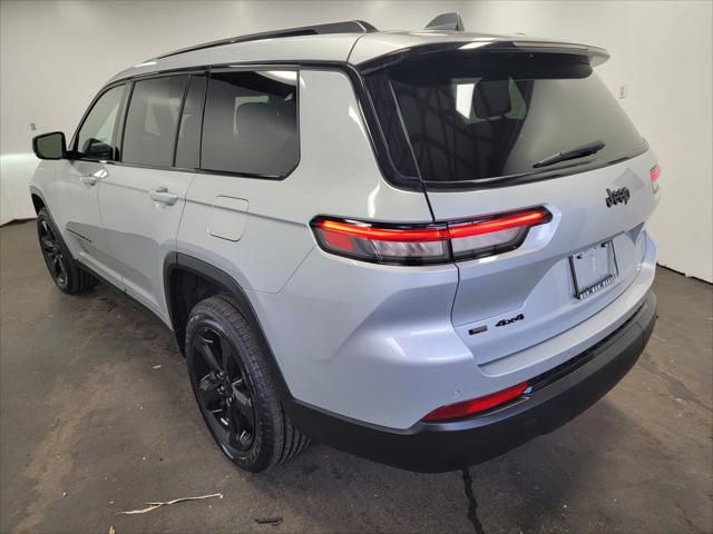 2022 Jeep Grand Cherokee L Altitude 4x4