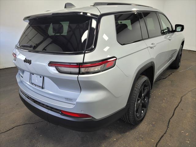 2022 Jeep Grand Cherokee L Altitude 4x4