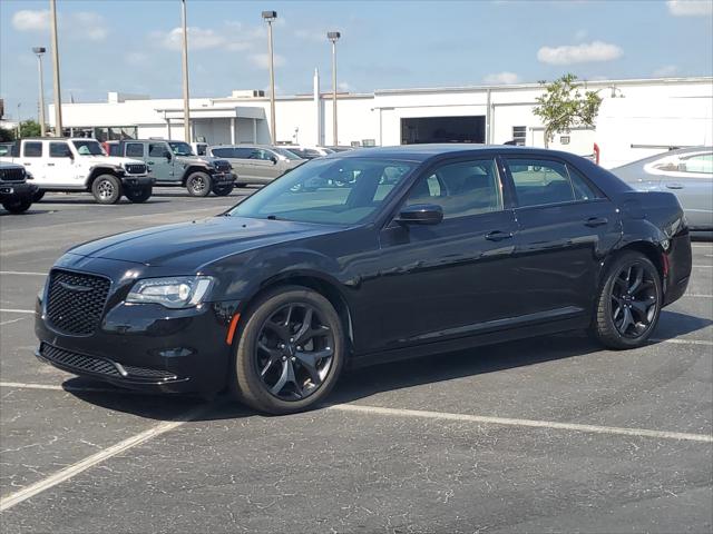 2022 Chrysler 300 Touring