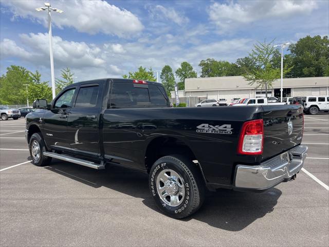 2020 RAM 2500 Tradesman Crew Cab 4X4 8 Box