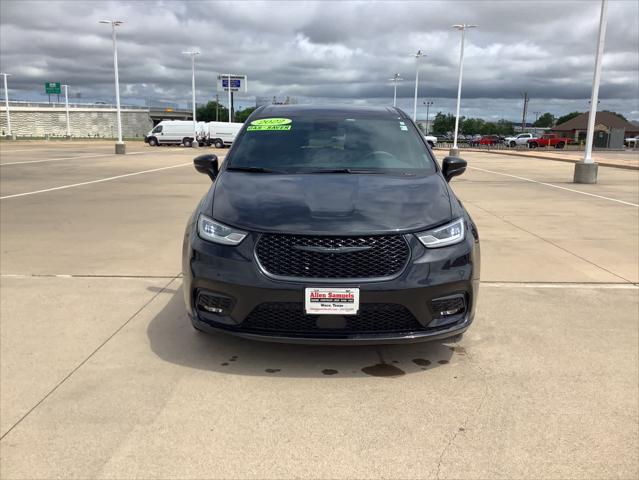 2022 Chrysler Pacifica Hybrid Touring L