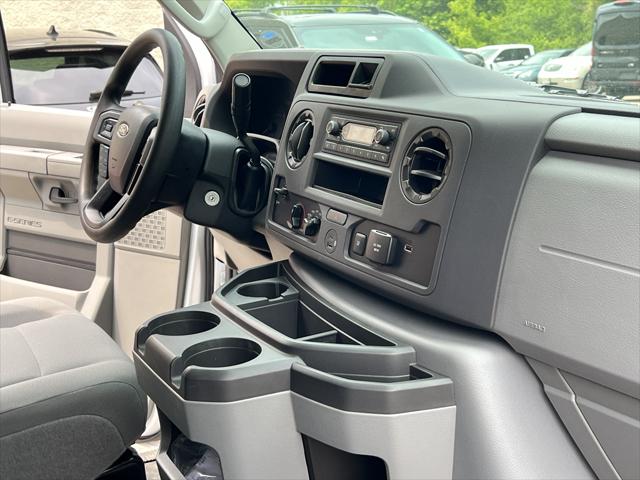 2025 Ford E-350 Cutaway Base