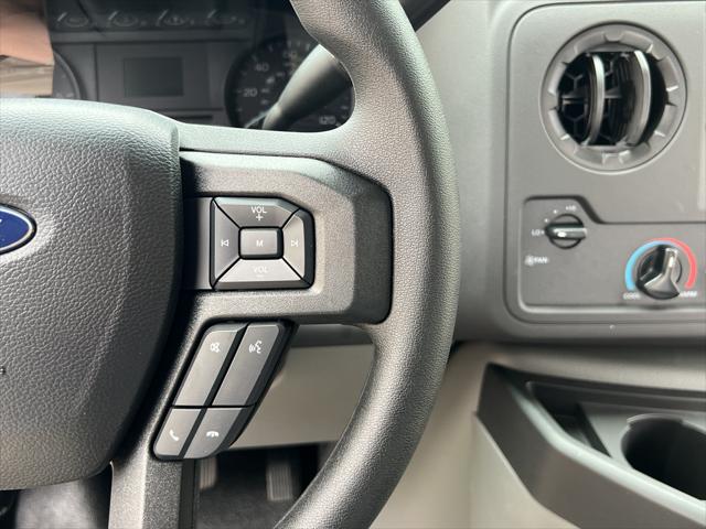 2025 Ford E-350 Cutaway Base