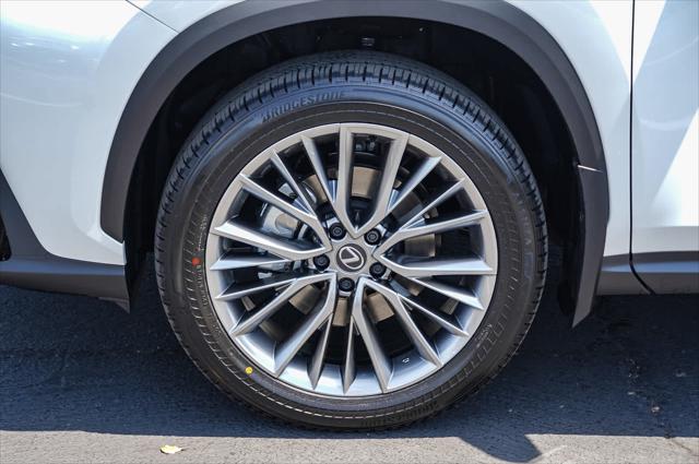 2025 Lexus NX 350h Premium
