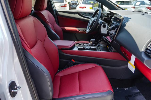 2025 Lexus NX 350h Premium