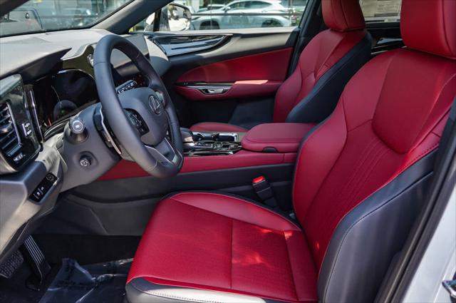 2025 Lexus NX 350h Premium