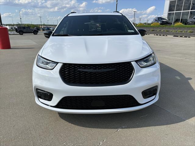 2025 Chrysler Pacifica PACIFICA LIMITED