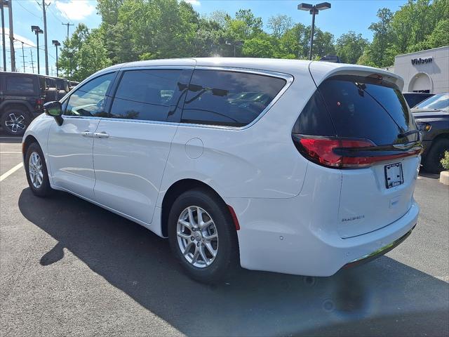 2025 Chrysler Pacifica PACIFICA SELECT