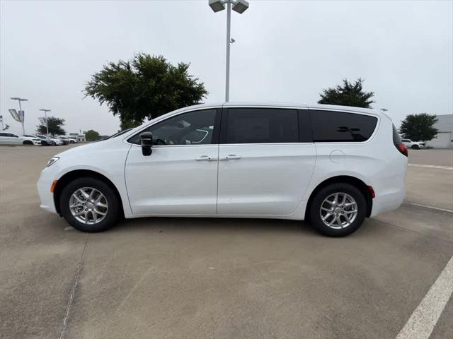 2025 Chrysler Pacifica PACIFICA SELECT