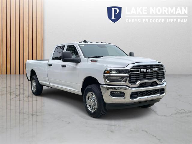 2025 RAM Ram 3500 RAM 3500 TRADESMAN CREW CAB 4X4 8 BOX