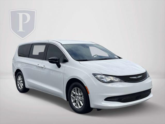 2025 Chrysler Voyager VOYAGER LX