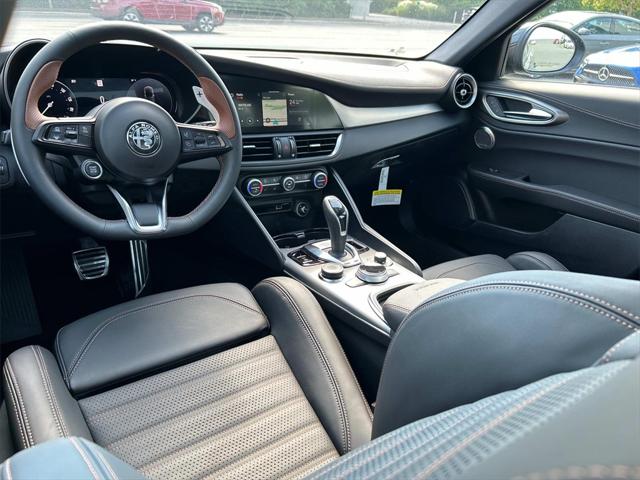 2025 Alfa Romeo Giulia GIULIA INTENSA AWD