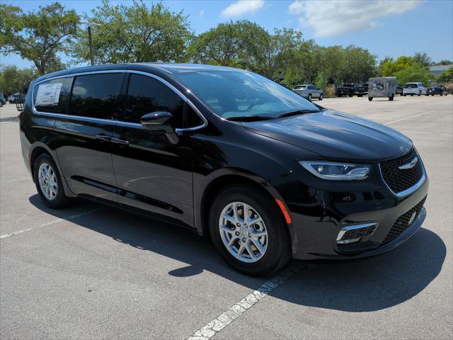 2025 Chrysler Pacifica PACIFICA SELECT