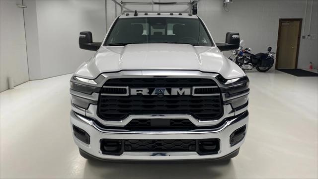 2025 RAM Ram 3500 RAM 3500 BIG HORN CREW CAB 4X4 64 BOX