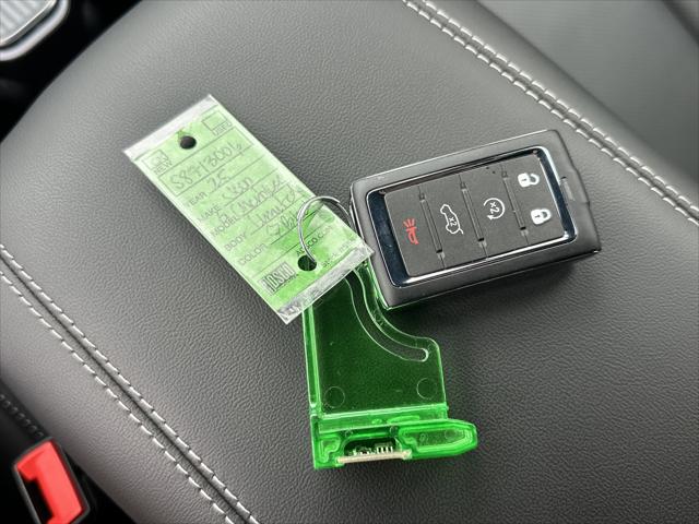 2025 Jeep Grand Cherokee GRAND CHEROKEE L LIMITED 4X4 2025 Jeep Grand Cherokee GRAND CHEROKEE L LIMITED 4X4