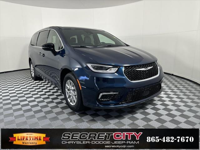2025 Chrysler Pacifica PACIFICA SELECT