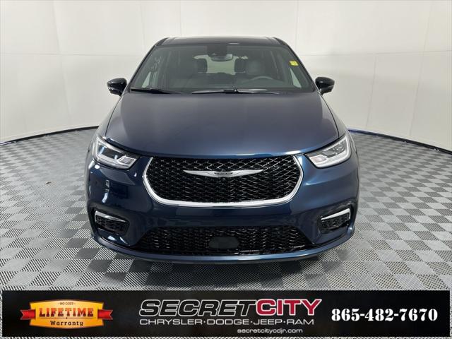 2025 Chrysler Pacifica PACIFICA SELECT