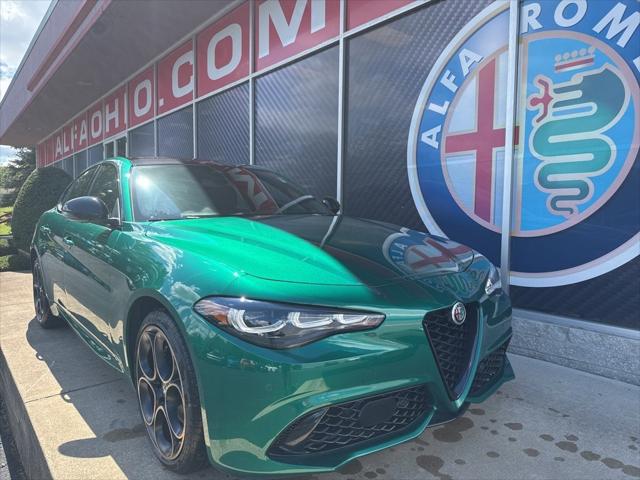 2025 Alfa Romeo Giulia GIULIA INTENSA AWD 2025 Alfa Romeo Giulia GIULIA INTENSA AWD