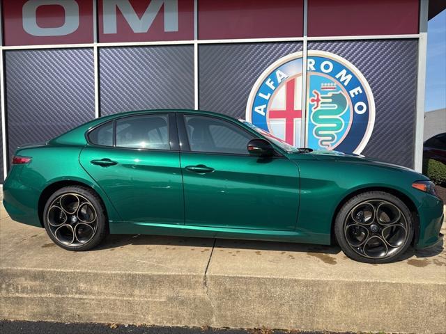2025 Alfa Romeo Giulia GIULIA INTENSA AWD 2025 Alfa Romeo Giulia GIULIA INTENSA AWD