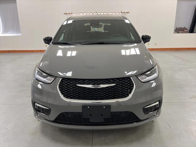 2025 Chrysler Pacifica PACIFICA SELECT