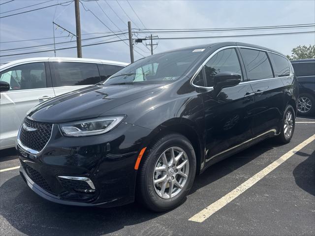 2025 Chrysler Pacifica PACIFICA SELECT