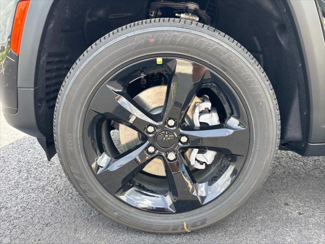 2025 Jeep Grand Cherokee GRAND CHEROKEE L ALTITUDE X 4X2