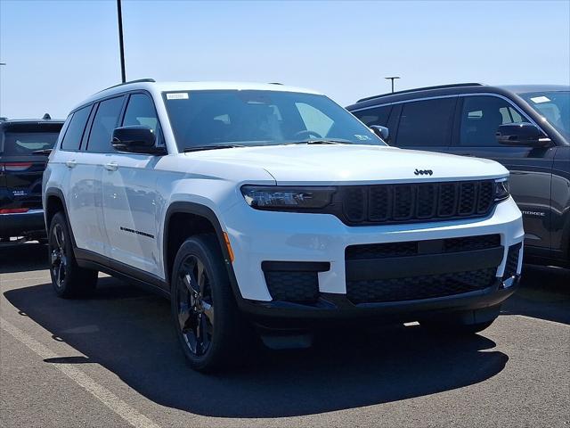 2025 Jeep Grand Cherokee GRAND CHEROKEE L ALTITUDE X 4X4