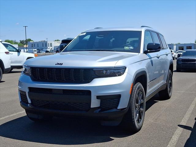 2025 Jeep Grand Cherokee GRAND CHEROKEE L ALTITUDE X 4X4