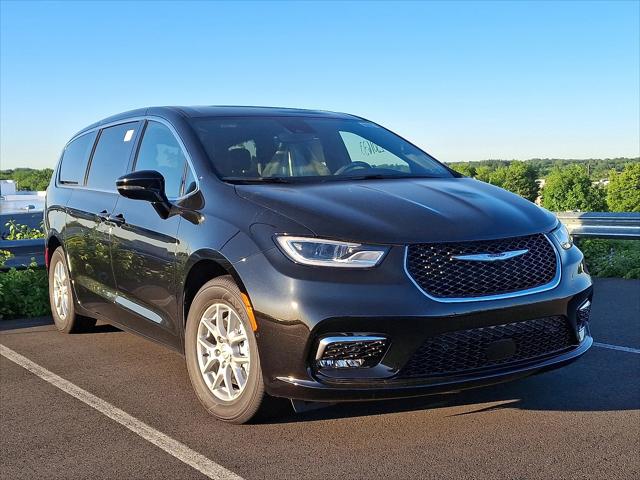 2025 Chrysler Pacifica PACIFICA SELECT