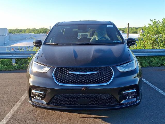 2025 Chrysler Pacifica PACIFICA SELECT