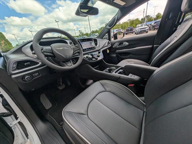 2025 Chrysler Pacifica Hybrid PACIFICA PLUG-IN HYBRID S APPEARANCE