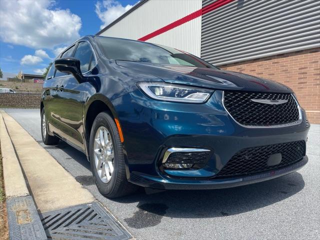 2025 Chrysler Pacifica PACIFICA SELECT