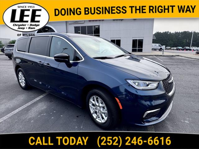 2025 Chrysler Pacifica PACIFICA SELECT